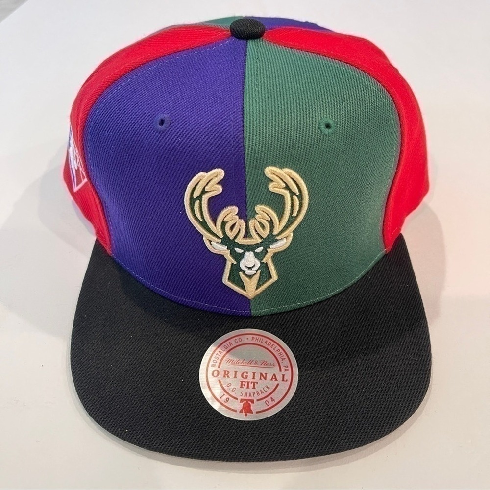 Milwaukee Bucks Mitchell & Ness x Lids Team Era Pinwheel Stripe Snapback Hat NEW - Picture 2 of 16